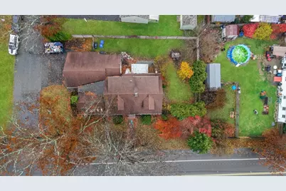 8 N Walker St, Taunton, MA 02780 - Photo 3