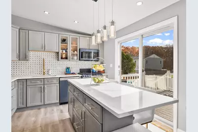 871 Norman St, Fall River, MA 02721 - Photo 9