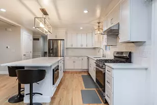 19 Charles Joseph Dr, Dartmouth, MA 02747 - Photo 11