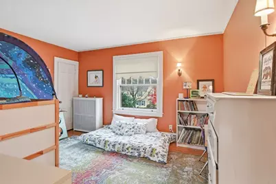 27 Lexington Ave, Holyoke, MA 01040 - Photo 29