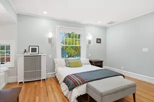 27 Lexington Ave, Holyoke, MA 01040 - Photo 21