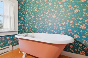 27 Lexington Ave, Holyoke, MA 01040 - Photo 35