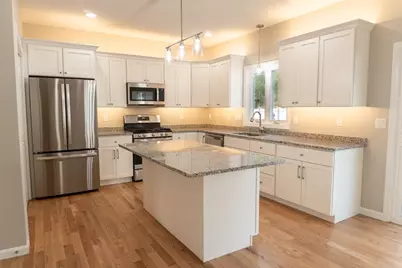 1 Thomas Circle #1, West Bridgewater, MA 02379 - Photo 3