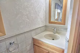 556 Central St, Leominster, MA 01453 - Photo 19