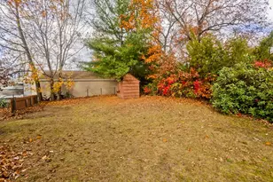 27 Regal St, Springfield, MA 01118 - Photo 29