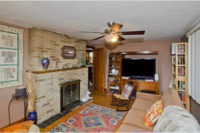 27 Regal Street, Springfield, MA 01118 - Photo 11