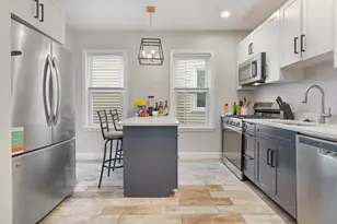 24 Buttonwood St, Boston, MA 02125 - Photo 33