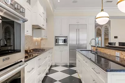 190 Marlborough #C, Boston, MA 02116 - Photo 1