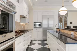 190 Marlborough, Boston, MA 02116 - Photo 1