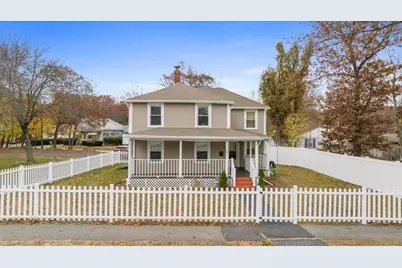 65 Edgewater Avenue, Shrewsbury, MA 01545 - Photo 3