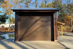 130 Laurel St, Greenfield, MA 01301 - Photo 9