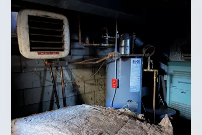 130 Laurel St, Greenfield, MA 01301 - Photo 23