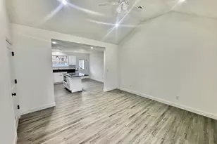 109 Navy Yard Rd, Dracut, MA 01826 - Photo 9