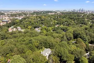 142 Crafts Rd, Brookline, MA 02467 - Photo 37