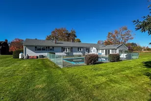 2 Scott Ln, Hadley, MA 01035 - Photo 9