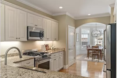 527 Salem St #42, Lynnfield, MA 01940 - Photo 5