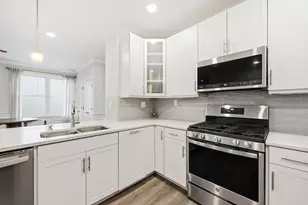 320 Middlesex Ave, Medford, MA 02155 - Photo 11