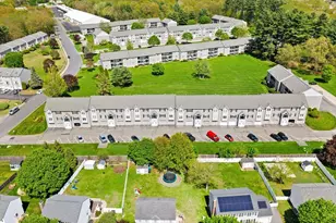 94 Tennis Plaza Rd, Dracut, MA 01826 - Photo 3