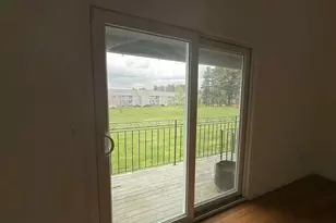 94 Tennis Plaza Rd, Dracut, MA 01826 - Photo 11