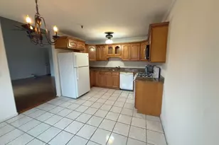 94 Tennis Plaza Rd, Dracut, MA 01826 - Photo 17