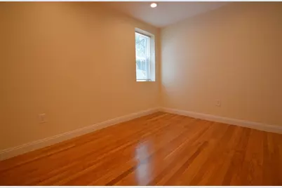 1801 Beacon St #2, Brookline, MA 02445 - Photo 5