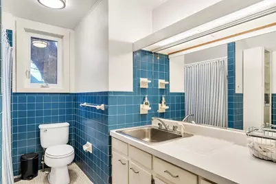 86 Avon Hill St, Cambridge, MA 02140 - Photo 15