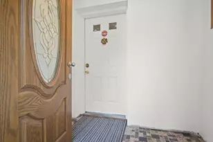 28 Eustis, Saugus, MA 01906 - Photo 5