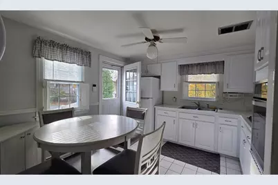97 Liberty St, Braintree, MA 02184 - Photo 3