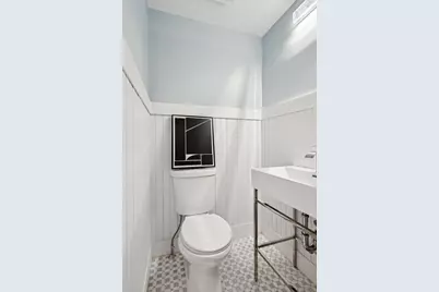 15 Spring Hill Ter, Somerville, MA 02143 - Photo 13