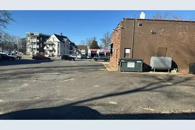288 Allen St, Springfield, MA 01108 - Photo 3
