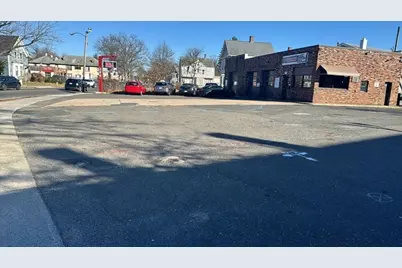 288 Allen St, Springfield, MA 01108 - Photo 3