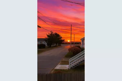 31 Kenberma St, Hull, MA 02045 - Photo 1