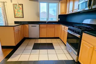 31 Kenberma St, Hull, MA 02045 - Photo 9