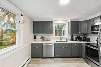 19 Cedar St, Beverly, MA 01915 - Photo 11