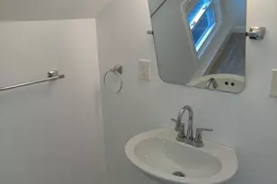 8 Phillips St, Attleboro, MA 02703 - Photo 15