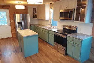 8 Phillips St, Attleboro, MA 02703 - Photo 7