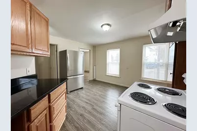 143 Arlington St #1, Framingham, MA 01702 - Photo 5