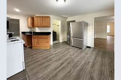 143 Arlington St #1, Framingham, MA 01702 - Photo 3