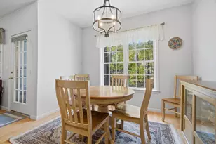 36 Cambridge Rd, Woburn, MA 01801 - Photo 11