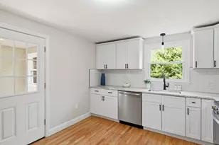 61 Clarence St, West Springfield, MA 01089 - Photo 11