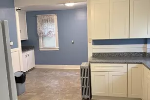 21 Westford Cir, Springfield, MA 01119 - Photo 5