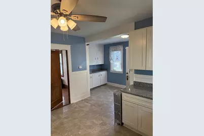 21 Westford Cir, Springfield, MA 01119 - Photo 7