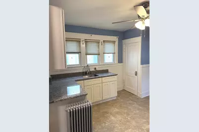 21 Westford Cir, Springfield, MA 01119 - Photo 3