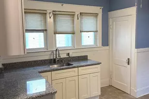 21 Westford Cir, Springfield, MA 01119 - Photo 3