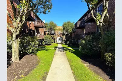 44 Westgate Rd. #5, Boston, MA 02467 - Photo 15