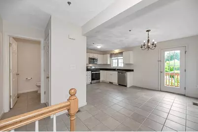 42 Rogers St #6, Tewksbury, MA 01876 - Photo 5