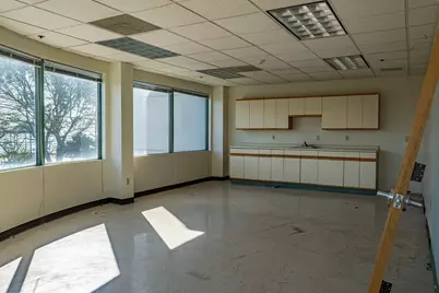 300 Ocean Avenue #2nd Floor, Revere, MA 02151 - Photo 11