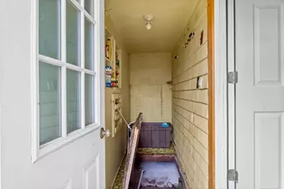 24 School Street, Oak Bluffs, MA 02557 - Photo 23