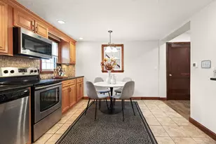 313 South St, Reading, MA 01867 - Photo 11