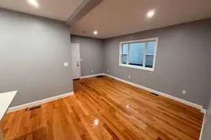 63 Essex St, Swampscott, MA 01907 - Photo 3